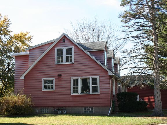 2nd image of 533 Calumet Way