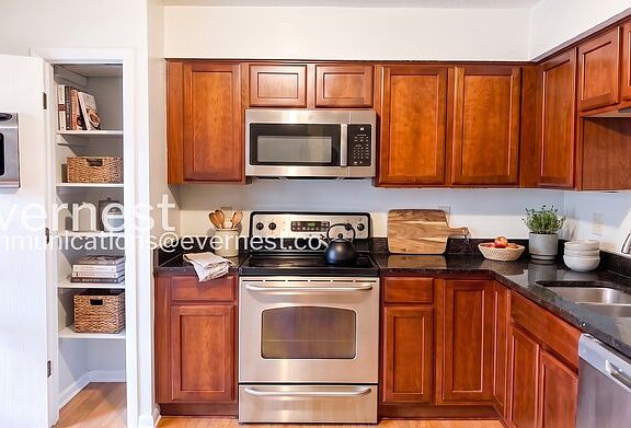 2nd image of 1268 Michigan Ave
