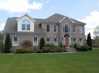 4 Chatham Rd, Norfolk, MA 02056