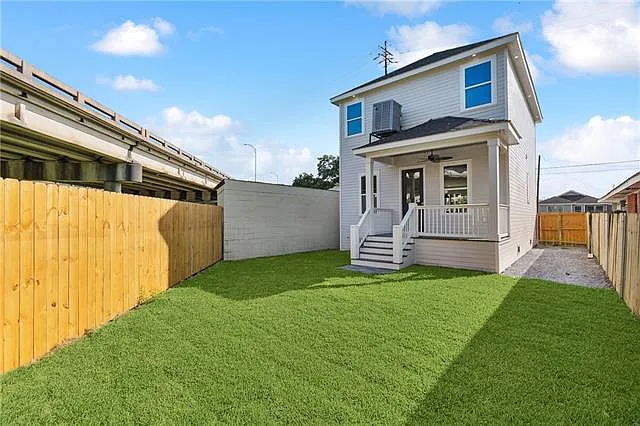 2620 Pauger St — Photo 17