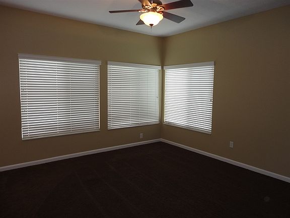 3rd image of 4557 Olde Park Dr