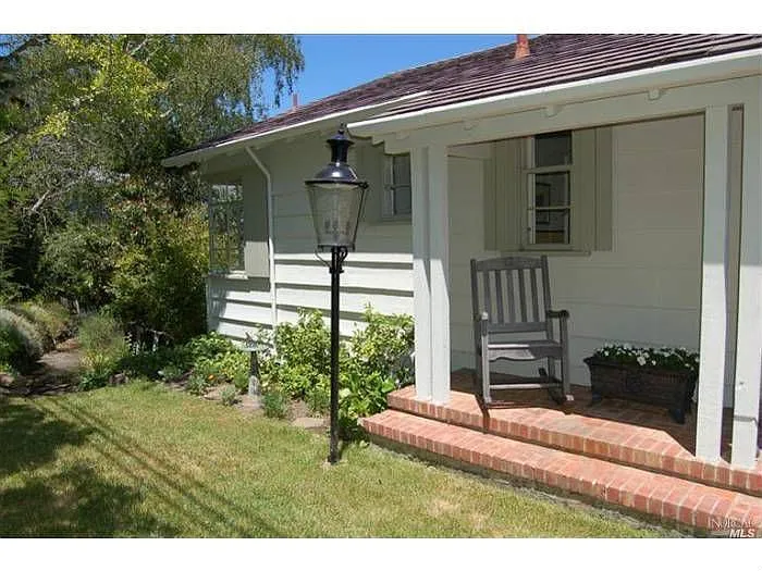500 Summit Ave photo 1