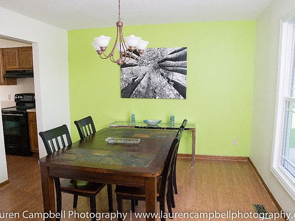 dining room from entry