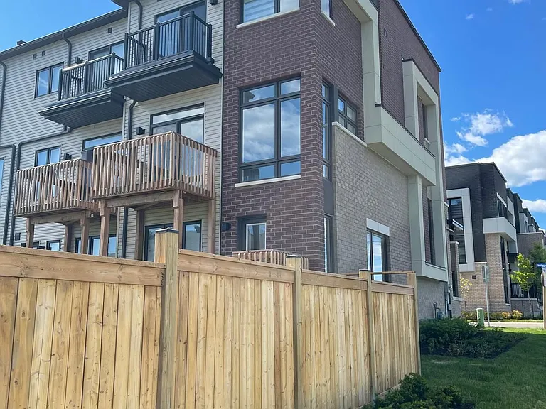 801 Heathrow Path N — Photo 7