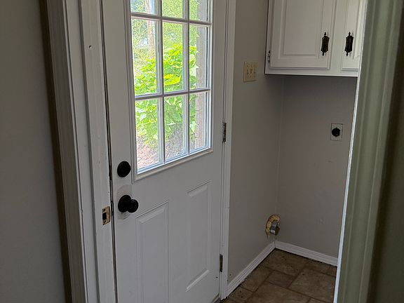 5th image of 3801 Wicklow Dr #3801