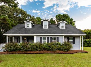 1520 Boston Grill Rd, Mount Pleasant, SC 29466