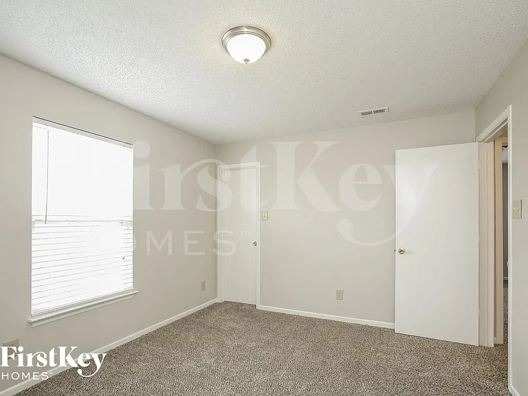 10064 Split Rock Way — Photo 13