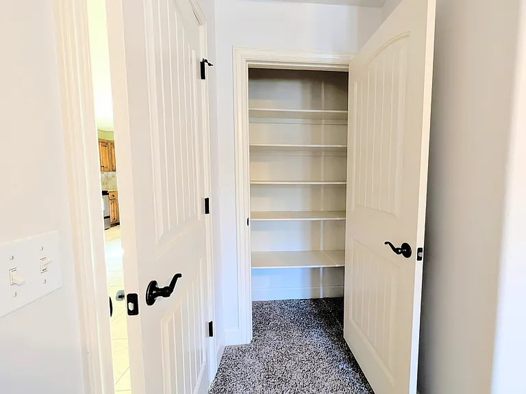 2944 W Old Farmington Rd — Photo 20