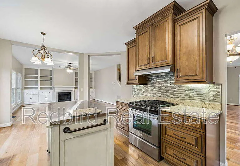 369 Dandridge Dr — Photo 7