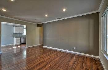 3rd image of 1616 Wayland Ave