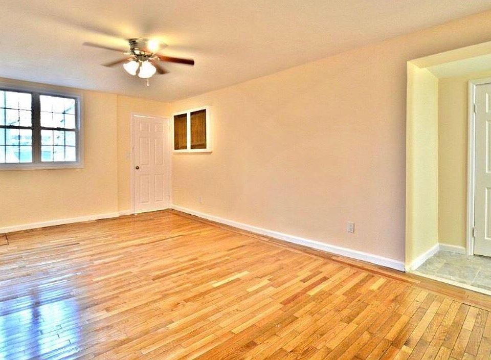 1st image of 1303 Waring Ave Fl 1ST
