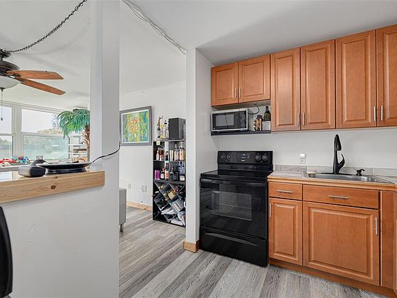 5th image of 841 4TH AVENUE N #38