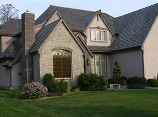 3425 S Saddle Ridge Dr, Independence, MO 64057