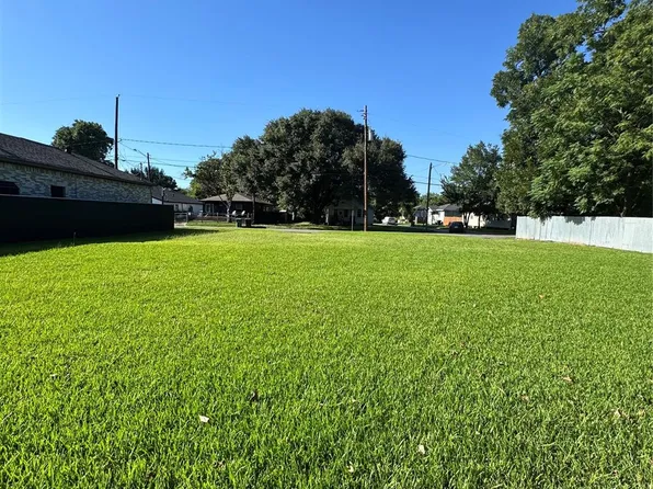 1458 E 33rd St, Houston, TX 77022