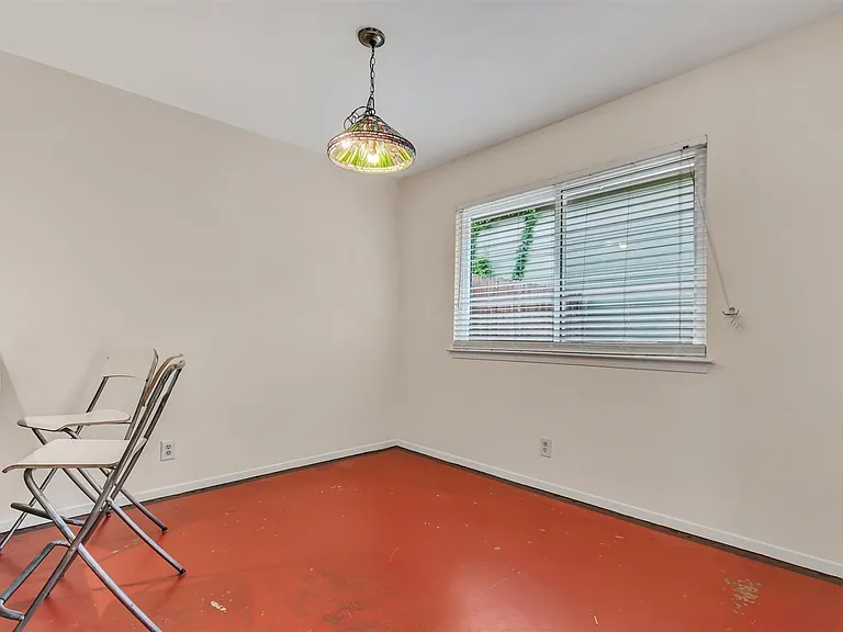 5703 W Gate Blvd #B — Photo 8