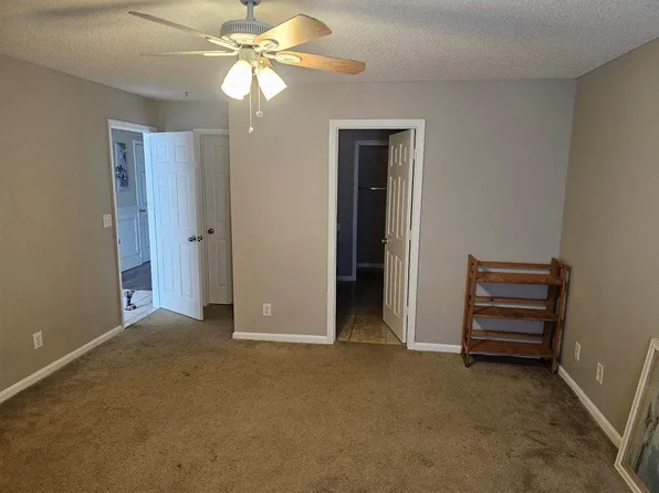 807 March Ct APT J, Wilmington, NC 28405
