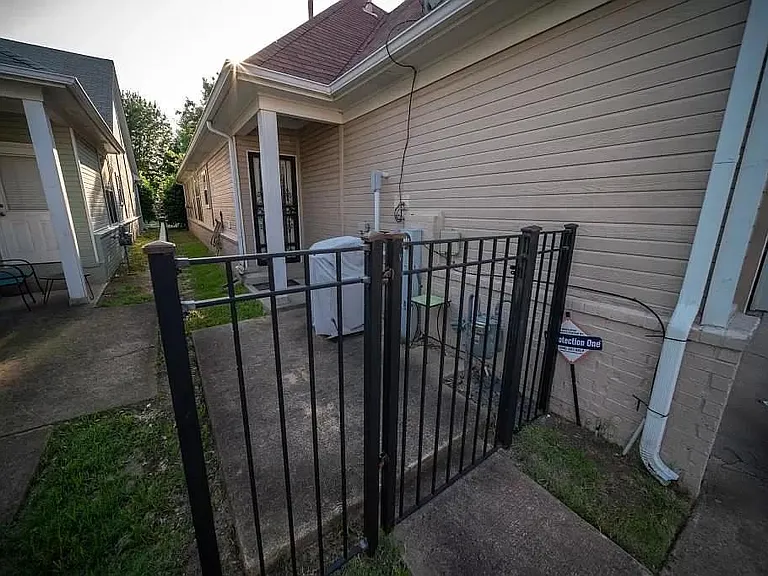 1364 Harbor Park Dr — Photo 14