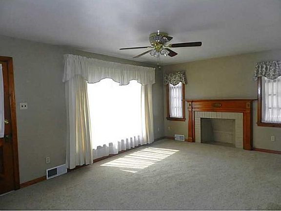 4th image of 200 Patricia Dr