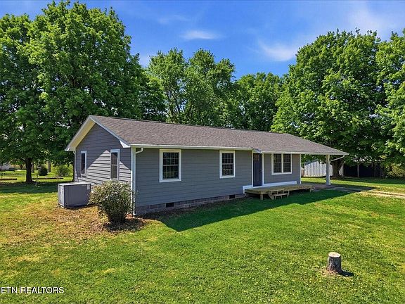 4th image of 213 Lou Goddard Ln