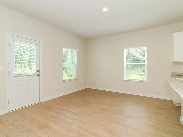 211 Katelyn Way — Photo 7