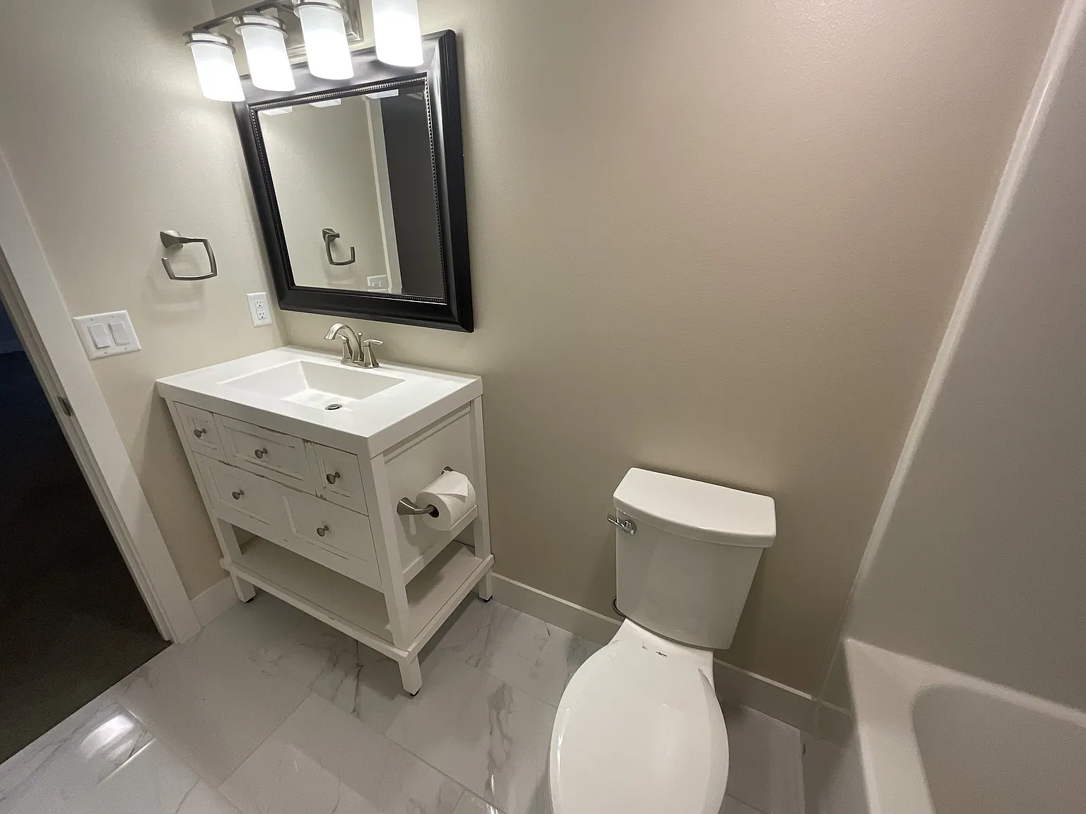 5506 Sunny Cove - 1 — Photo 2