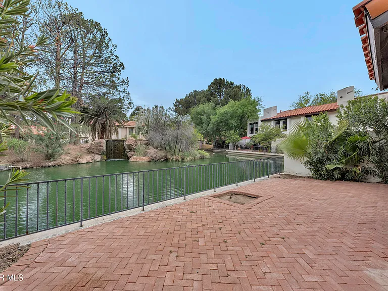 620 Lakeway Dr — Photo 51