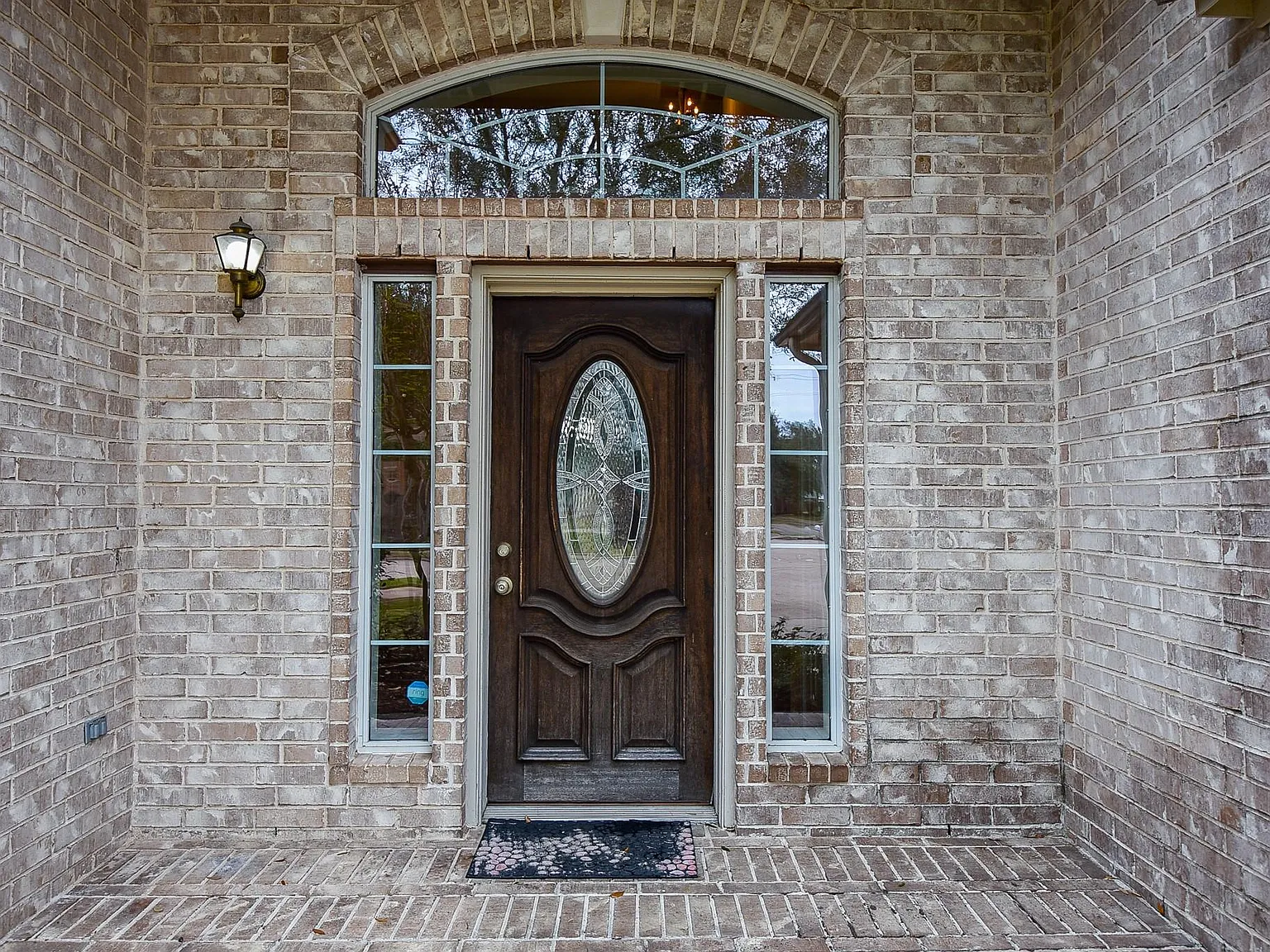 4 bed, 3.5 bath, 3335 sqft, $2,700 — Photo 3
