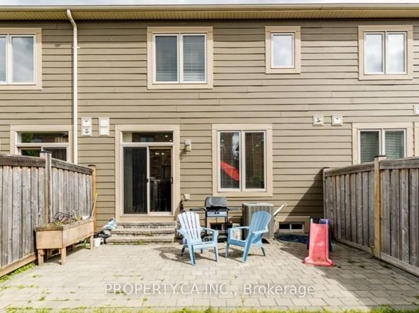 17 Aird Ct, Milton, ON L9T 3Y1