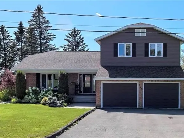 175 Devost St, Grand Falls, NB E3Y 1C7