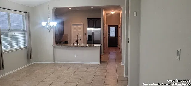 3 bed, 2.0 bath, 1872 sqft, $1,795 — Photo 3