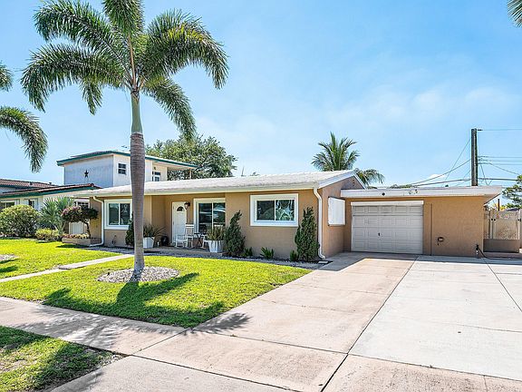 2nd image of 1603 Crest Drive