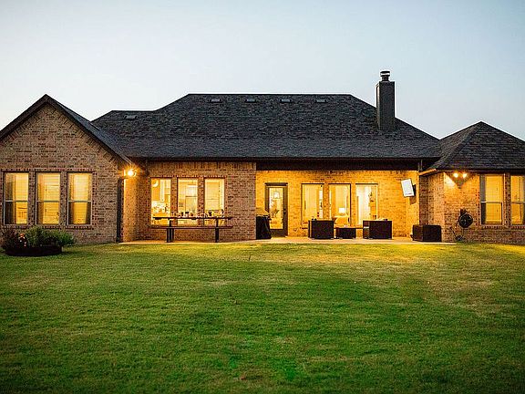 Enormous fenced yard