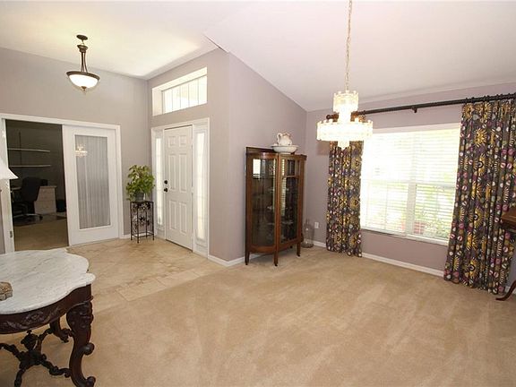 3rd image of 3140 E Floral Way