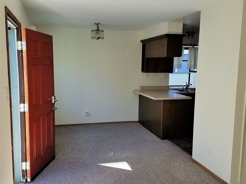 1st image of 1920 Oliver Ave APT A