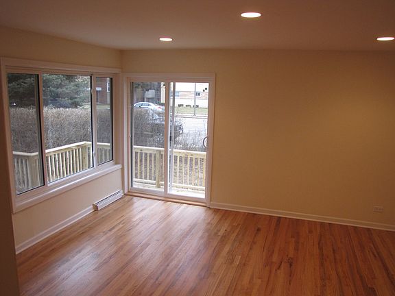 5th image of 9018 Skokie Blvd #A