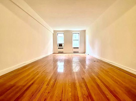 4th image of 83-57 118th St #4R