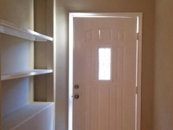 4th image of 2103 Kimberly Ln