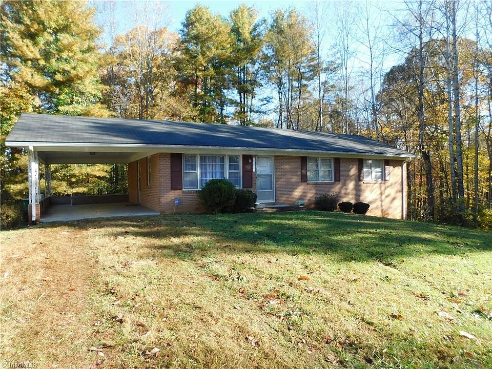 1st image of 121 Lawrelyn Dr
