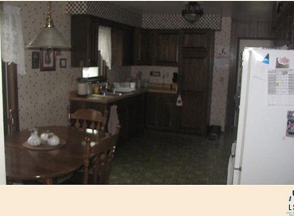 2nd image of 311 4th Ave W
