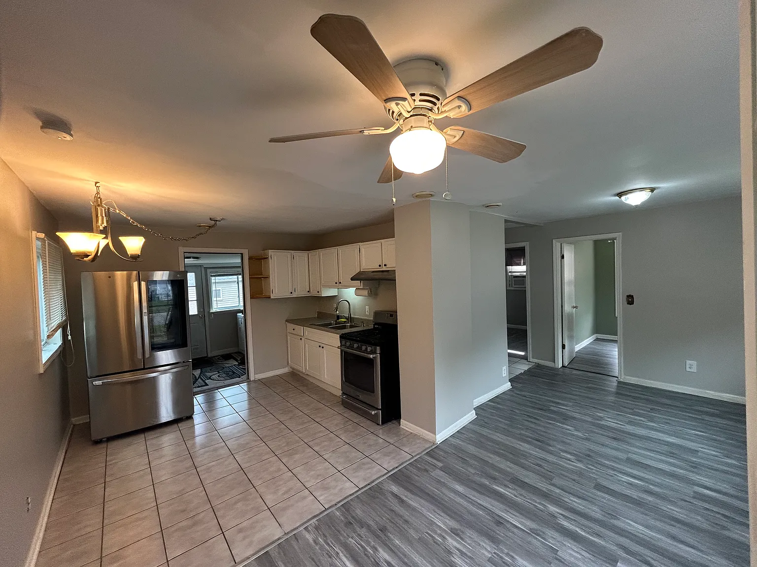 2 bed, 1.5 bath, 850 sqft, $1,400 — Photo 4