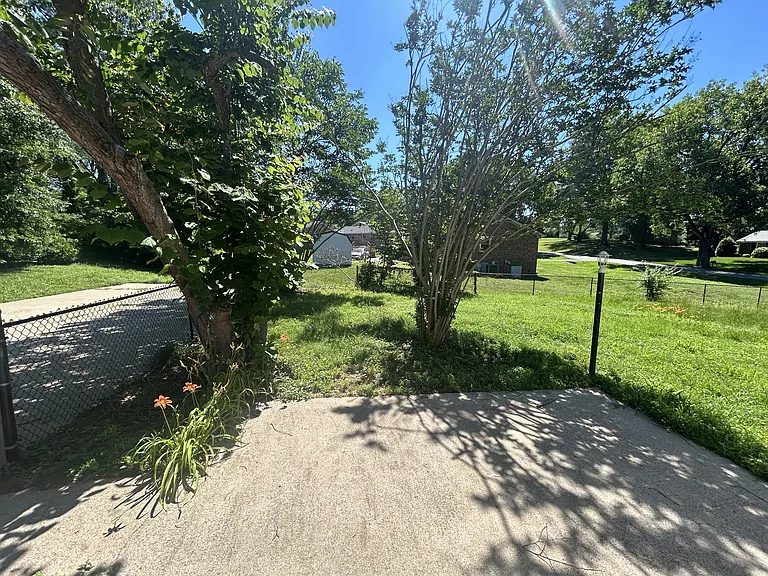 1783 Warfield Dr — Photo 24