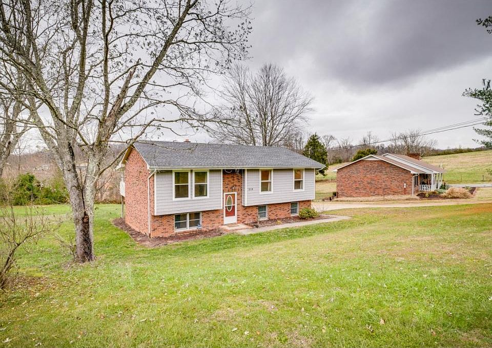 1st image of 319 Parker Ln