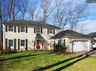 1856 Halls Carriage Path, Westlake, OH 44145