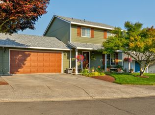 1233 SW Fir Ct, Dundee, OR 97115