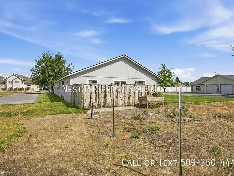 933 E Hill Ave — Photo 5