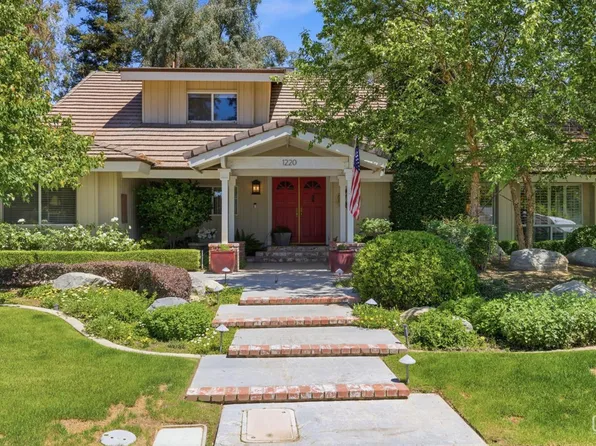 1220 Club View Dr, Bakersfield, CA 93309