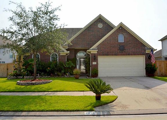 3rd image of 2210 Cambridge Dale Ct