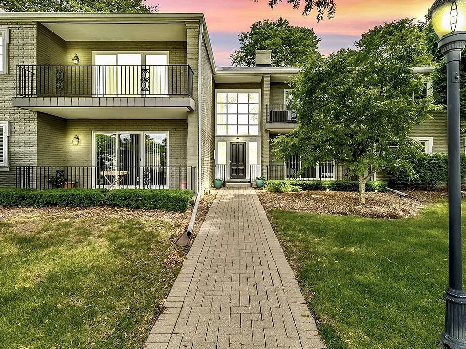 1113 N Old Woodward Ave #46