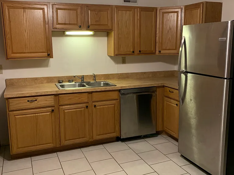 2982 Laverne Dr — Photo 3