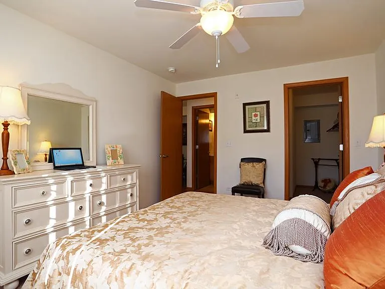 Willow Brooke Apartments — Photo 14